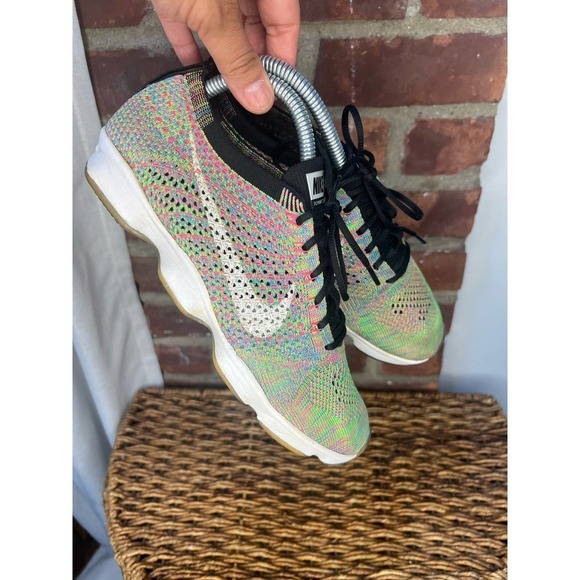 Women’s NIKE FLYKNIT ZOOM 8.5 - Picture 2 of 10